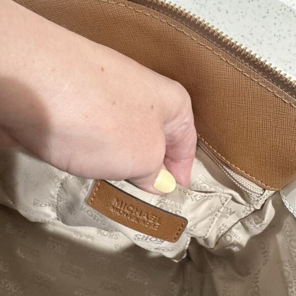 Michael Kors Hudson Medium Satchel Color Lock Navy Brown Leather DG - Picture 7 of 8